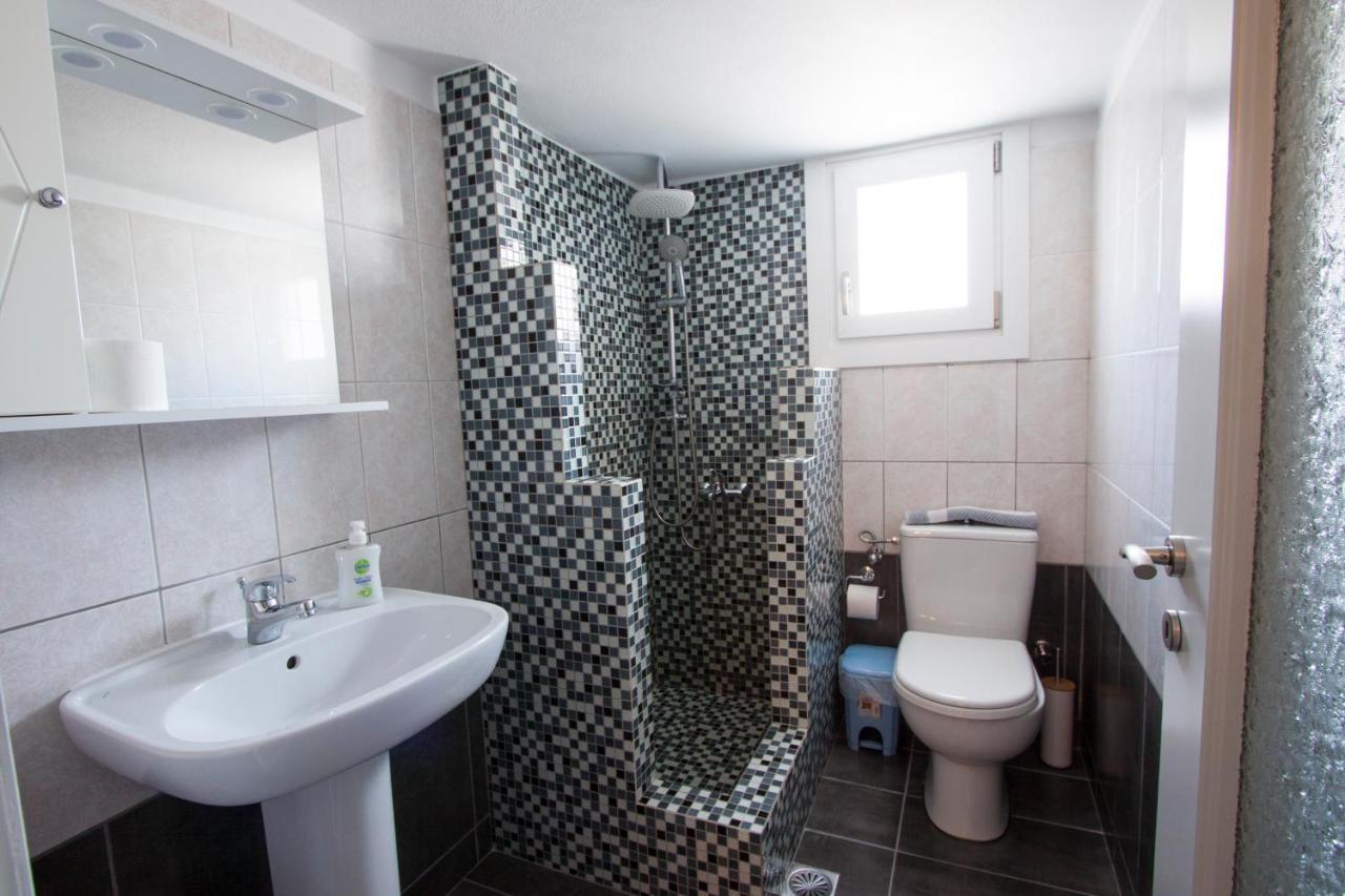 Dounavis Homes - The Ano Syros View Ermoupoli Bagian luar foto